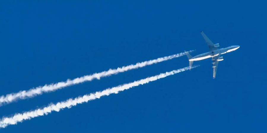 Ein Flugzeug in Brandenburg.