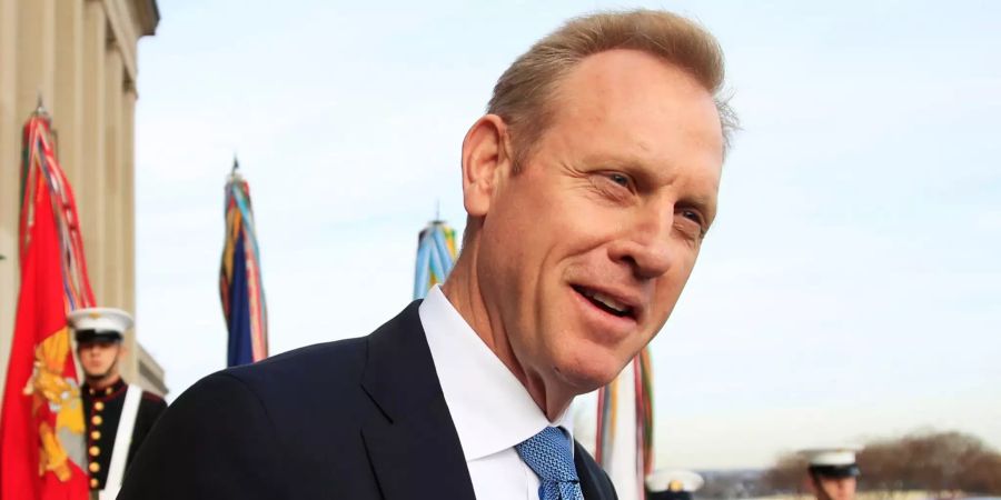 Patrick Shanahan vor den Medien.