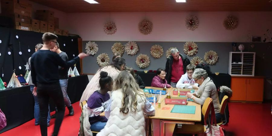 Ein gemeinsames Fest mit vielen Besuchern