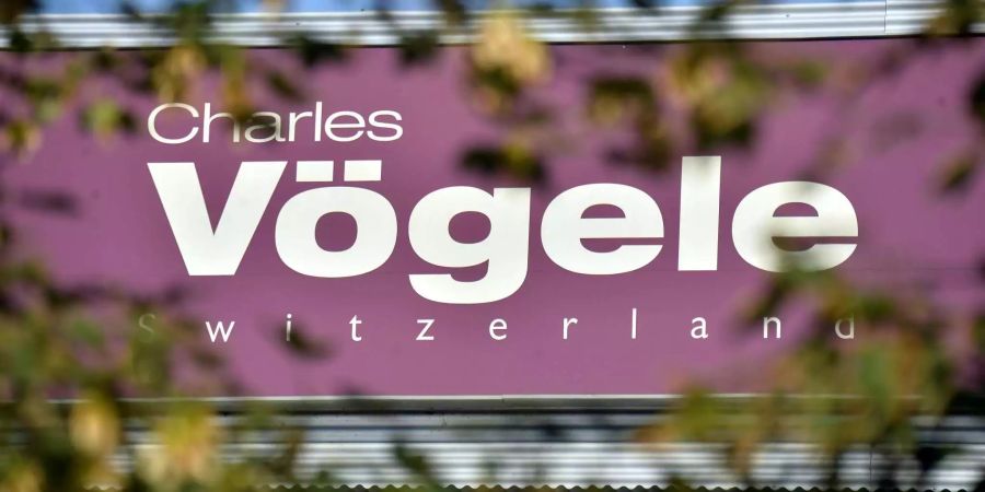 Das Logo der Modekette Charles Vögele.