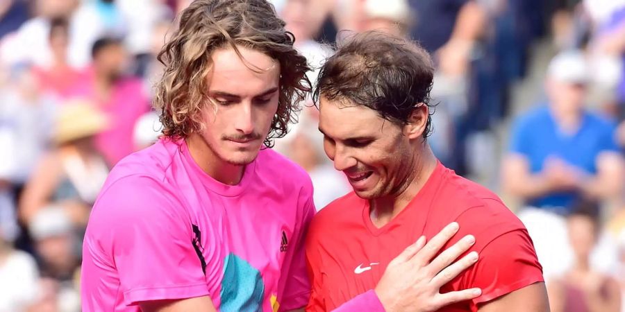 Der erst 19-jährige Grieche Stefanos Tsitsipas (links) hatte in Toronto Top-Spieler wie Djokovic und Zverev rausgehauen.