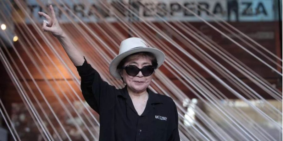 «Die Welt ist so chaotisch. Es ist für alle gerade sehr schwierig», meint Yoko Ono.