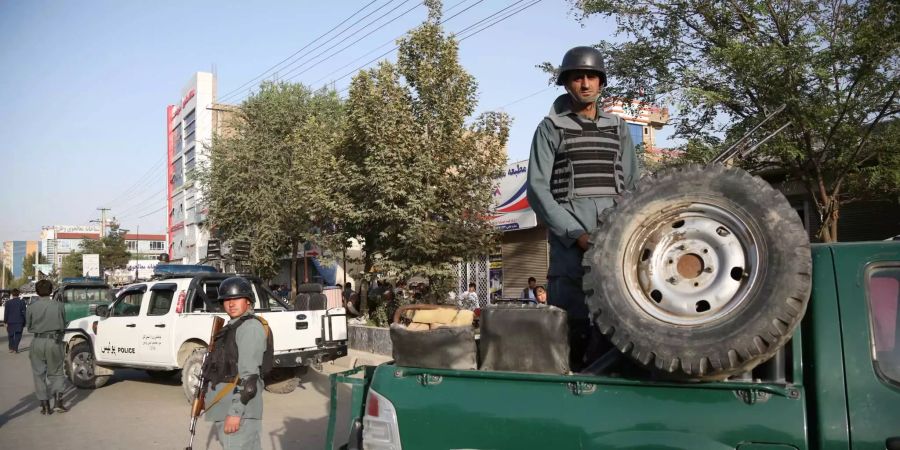 Afghanische Soldaten patrouillieren in Kabul.