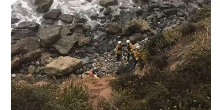 Die 23-Jährige war nach einem Sturz von einer Klippe sieben Tage in ihrem Auto gefangen.