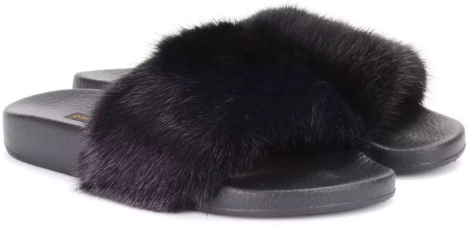 Diese Sandalen von Dolce & Gabbana sind Puma ein Dorn im Auge. Diese Sandalen von Dolce & Gabbana sind Puma ein Dorn im Auge.