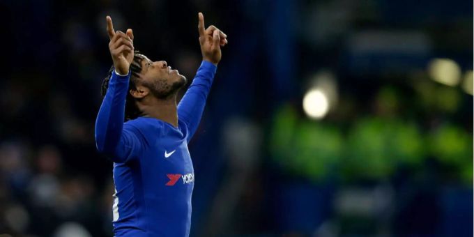Transfermarkt - Dortmund leiht Batshuayi aus