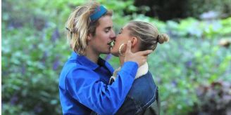 Immer noch verliebt - Justin Bieber trägt Hailey in Urlaub auf Händen Immer noch verliebt - Justin Bieber trägt Hailey in Urlaub auf Händen