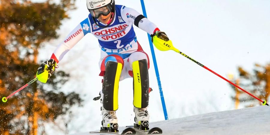 Wendy Holdener auf der Slalompiste in Levi.