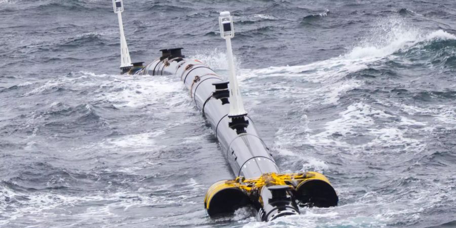 Eine 120 Meter lange Einheit des ersten Reinigungssystems «The Ocean Cleanup» liegt in der Bucht von San Francisco.