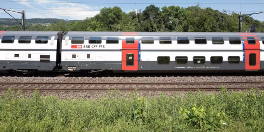 Zu Gesicht bekommen die SBB-Kunden die wenigsten Graffitis, da die versprayten Waggons sofort aus dem Verkehr gezogen werden.