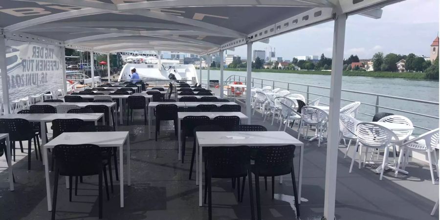 Auf Jungfern-Fahrt mit Flaggschiff «Rhystärn»