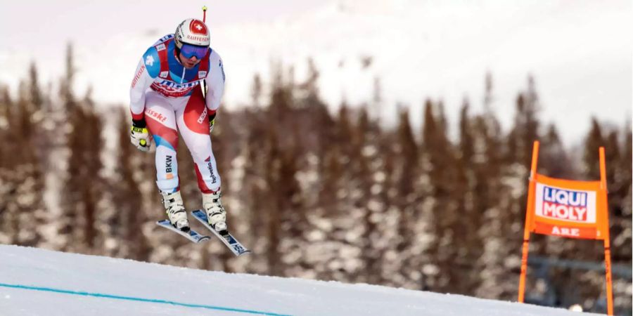 Fliegt er dem Sieg des Abfahrtsweltcups entgegen? Beat Feuz kann heute die erste Kristallkugel holen.