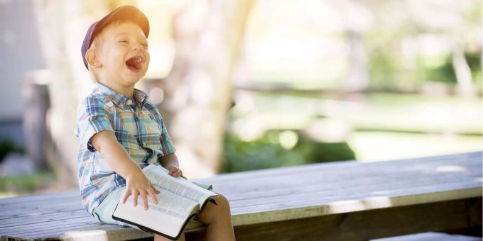Schulkinder können sich im Bundesstaat Utah freuen: Mit einem neuen Gesetz können sich die Jüngsten freier bewegen. Schulkinder können sich im Bundesstaat Utah freuen: Mit einem neuen Gesetz können sich die Jüngsten freier bewegen.