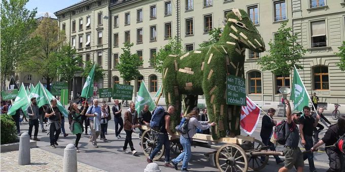 UniaDemo in Bern Löhne der Gärtner sollen wachsen Nau.ch