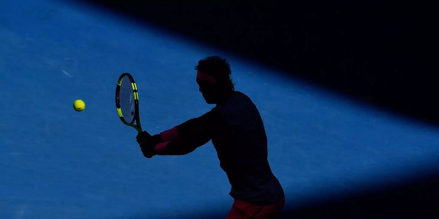 Rafael Nadal im Schatten bei einem Spiel am Australian Open.