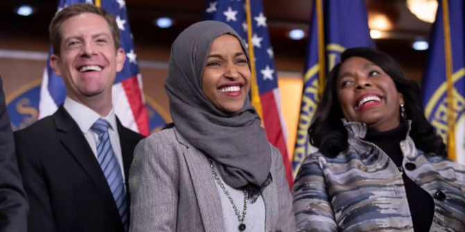 Mike Levin, Ilhan Omar und Terri Sewell freuen sich über ihre Wahl.