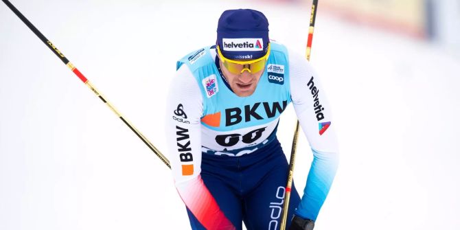 Dario Cologna wird am 15km Rennen in Toblach Elfter.