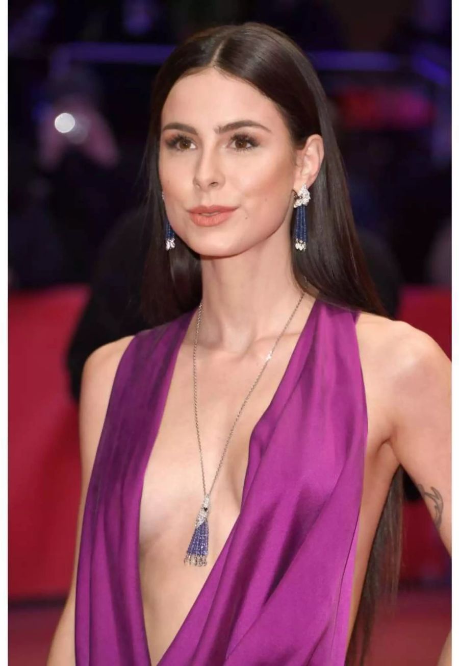 Zu freizügig? Lena Meyer-Landrut wird für ihr sexy Kleid kritisiert.