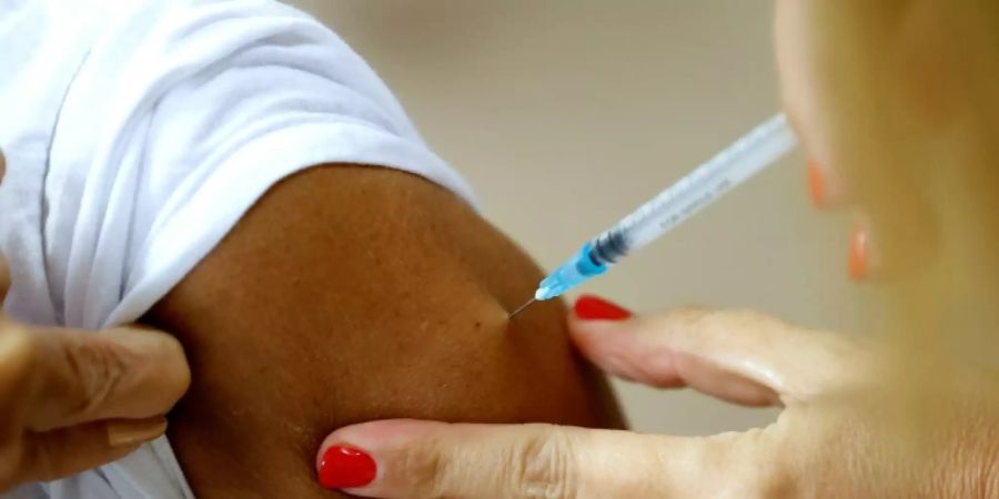Impfung mit Biontech/Pfizer-Mittell in Israel