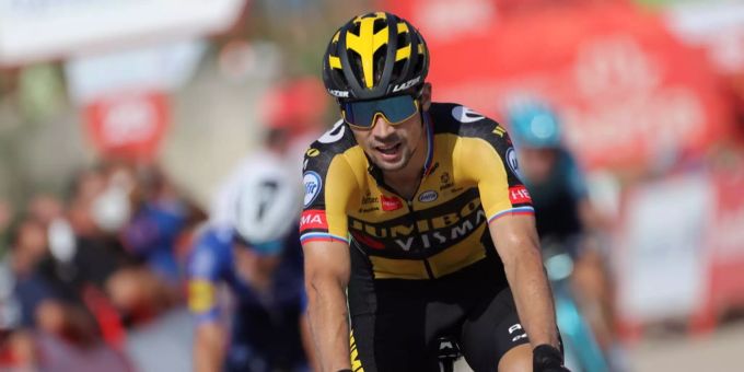 Primoz Roglic wird wieder im Roten Trikot der Vuelta zu sehen sein. vuelta cort