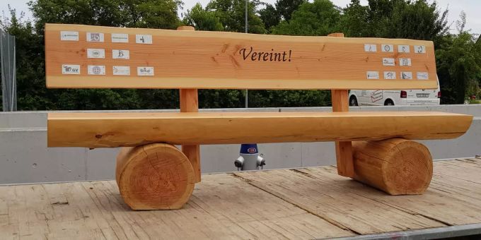 Kreuz-Bänkli in Neuendorf Kreuz-Bänkli Neuendorf