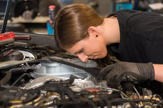 Die Auto Käppeli AG beschäftigt rund 30 Mitarbeiterinnen und Mitarbeiter. Auto Käppeli AG Wohlen