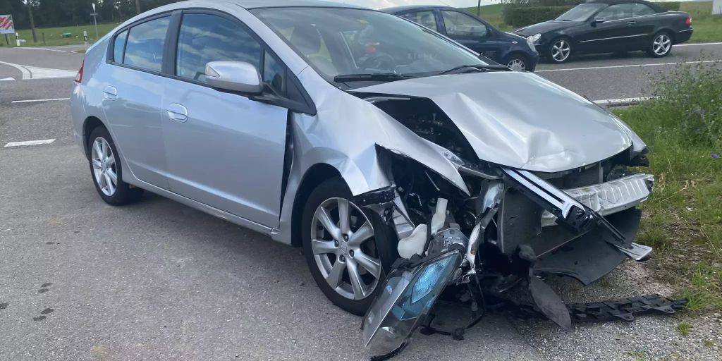 Oberwil Lieli Ag Mercedes Ubersehen Und Unfall Gebaut