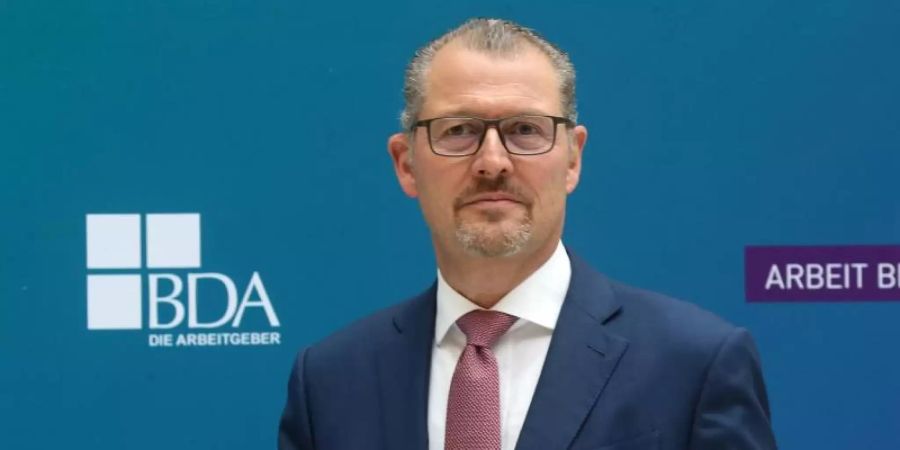 Rainer Dulge: «Es muss vor allem auch für Normalverdiener in Zukunft mehr Netto vom Brutto übrig bleiben.». Foto: Wolfgang Kumm/dpa