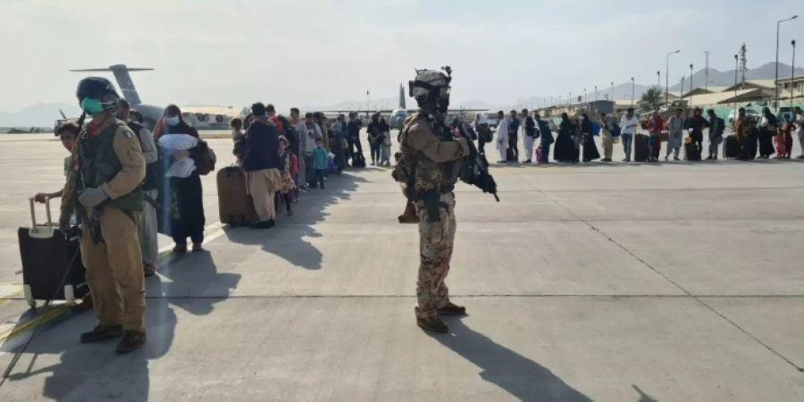 Ein italienischer Evakuierungsflug in Kabul