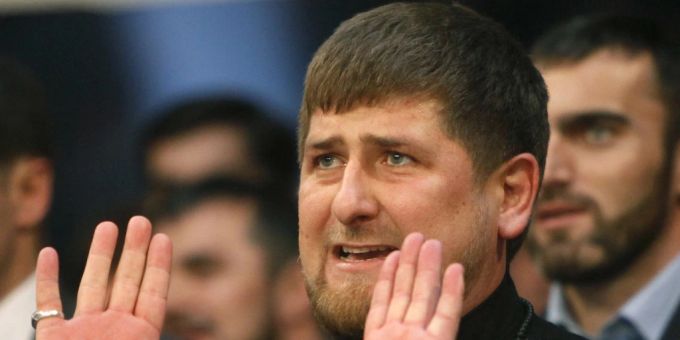 Boxsack von Karl Lagerfeld: Die exklusive Ausstattung des tschetschenischen  Machthabers Kadyrow 