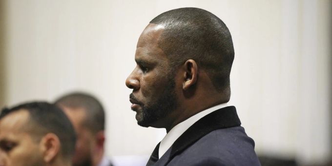 R. Kelly - Erneut des Missbrauchs Minderjähriger schuldig gesprochen