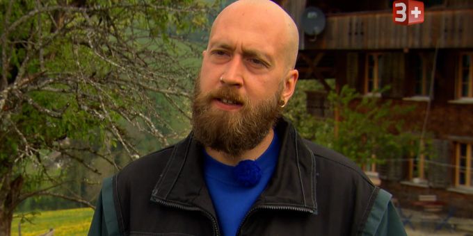 Wer muss abreisen? - TV-Bauer lässt Hofdamen zum Veganer-Test antraben