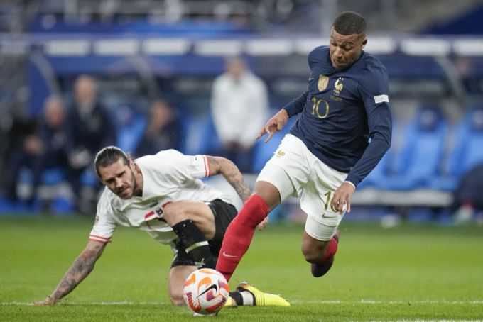 Kylian Mbappé entwischte in der Nations League mehrmals seinen österreichischen Gegnern. Kylian Mbappé