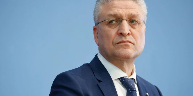 «Was wir aber nicht wissen, - und das ist die grosse Unbekannte - ist, welche Krankheit wird das Virus machen»: Lothar Wieler. «Was wir aber nicht wissen, - und das ist die grosse Unbekannte - ist, welche Krankheit wird das Virus machen»: Lothar Wieler.