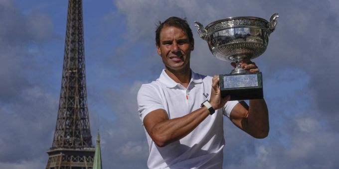 Rafael Nadal feiert seinen Triumph bei den French Open. Rafael Nadal French Open