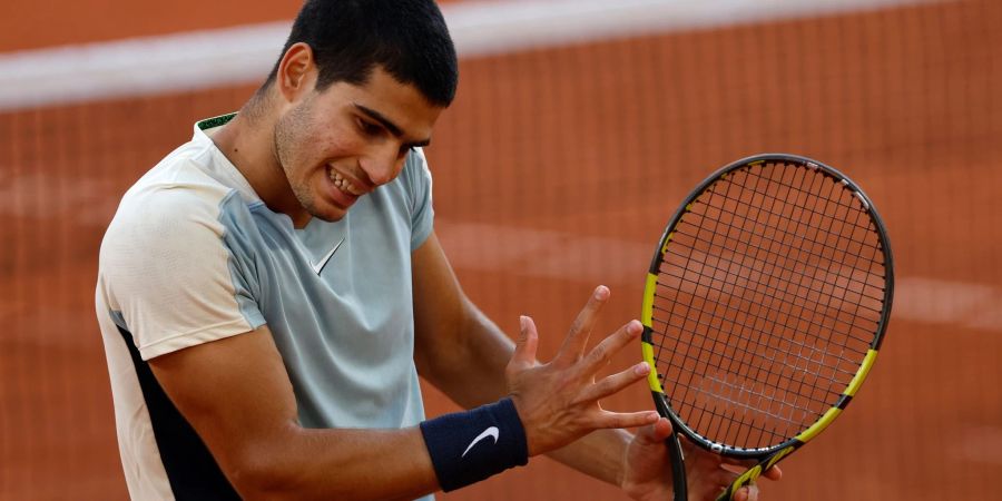 Tennis-Profi Carlos Alcaraz muss sich vor Wimbledon schonen: Grund ist die Gesundheit.