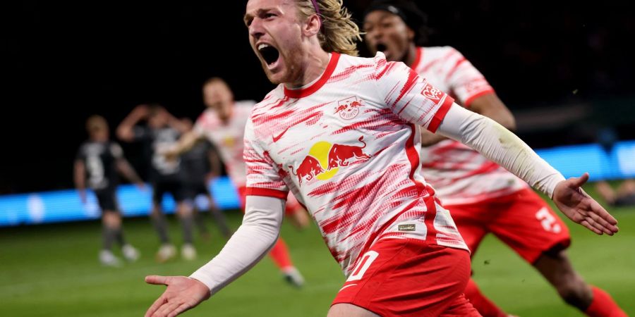 Leipzigs Emil Forsberg jubelt nach seinem Treffer zum 2:1.