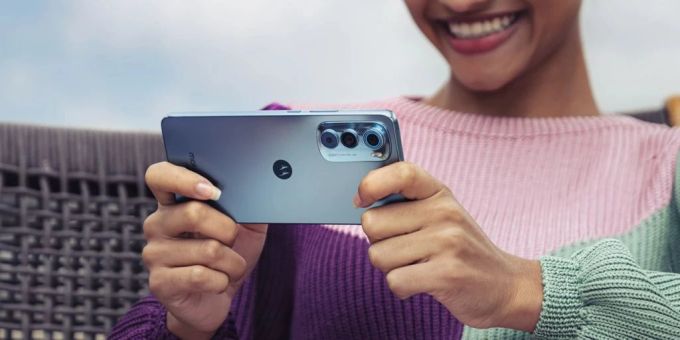 Das neue Motorola Edge 30 kostet 450 Euro. motorola