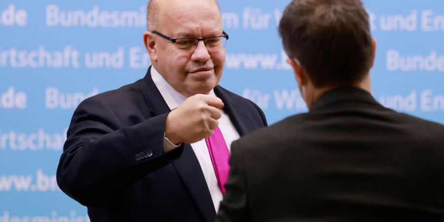Der ehemalige Bundeswirtschaftsminister Peter Altmaier hatte laut eigener Aussage Bedenken bei der Gründung der umstrittenen Klimastiftung MV, er äusserte diese jedoch nur im Gespräch mit Vertretern der Landesregierung, nicht öffentlich.