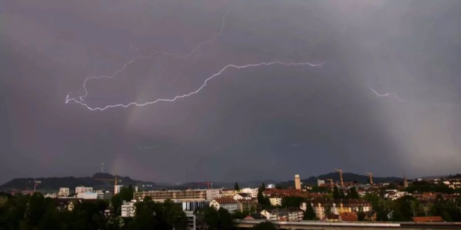 Am Mittwochabend fegten Unwetter über die Schweiz. (Archiv)