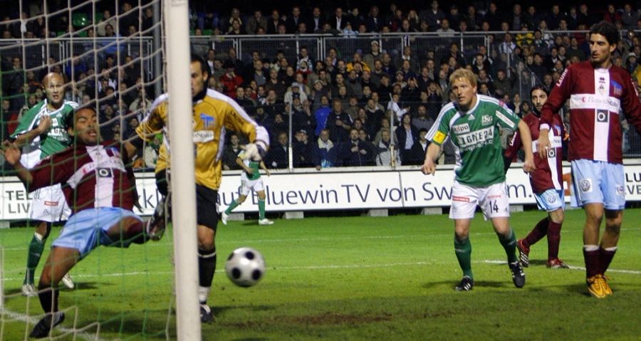 2008 steigt Bellinzona in der Barrage gegen den FC St.Gallen auf.