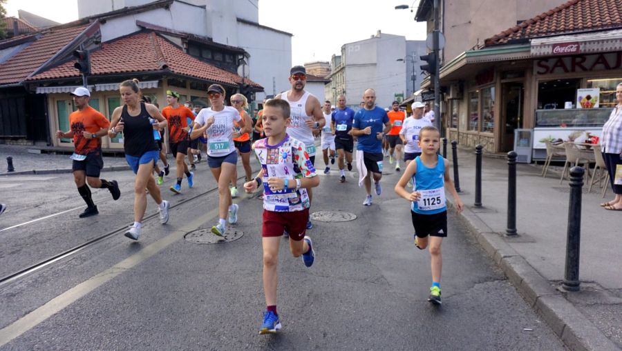 Auf der Strecke absolviert das Brüderpaar einige Kilometer gmeinsam.