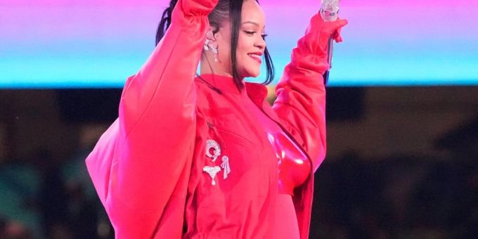 Rekord! - Rihanna ist die Frau mit den meisten Twitter-Followern