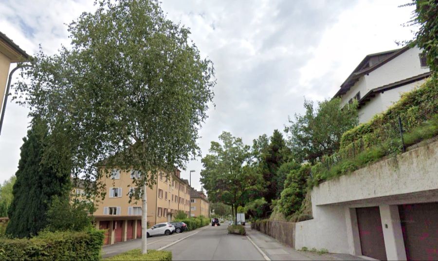 Blick auf die Libellenstrasse in Luzern: An dieser Strasse sind 280 Geflüchtete aus der Ukraine untergebracht. Diese sollen Ende September ausziehen.