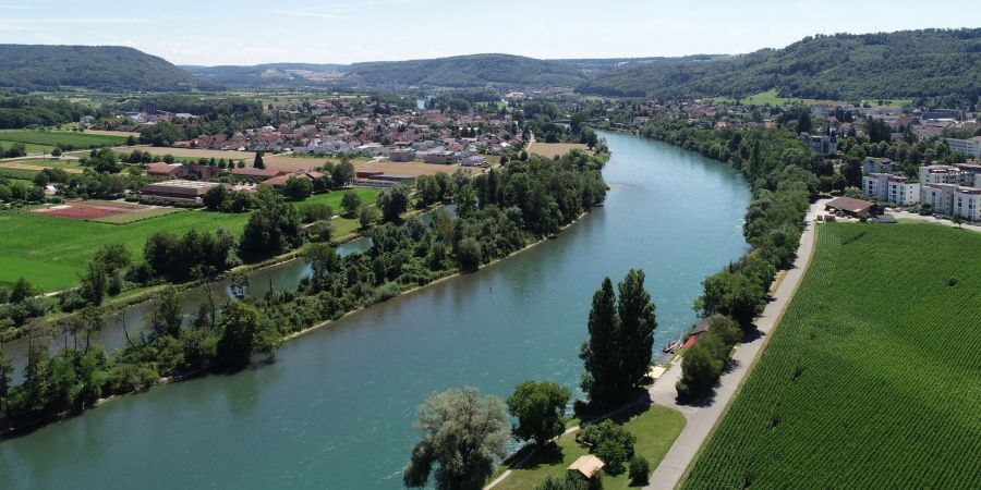 Luftaufnahme vom Aargauer Hochrhein. - Bad Zurzach