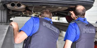 Auto stillgelegt - Acht Anzeigen bei technischer Verkehrskontrolle