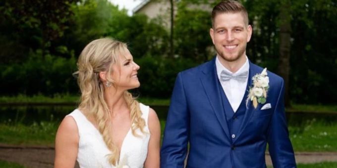 «Ewigi Liebi» - YB-Goalie von Ballmoos hat seine Sarina geheiratet