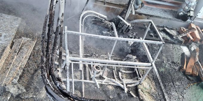 Beim Brand entstand Sachschaden. Beim Brand entstand Sachschaden.