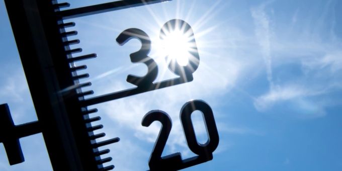 Die Hitzewellen im Sommer 2022 haben in Europa den Tod von mehr als 61'000 Menschen verursacht. Insbesondere Frauen im Alter von mehr als 80 Jahren waren gemäss Forschern davon betroffen. (Archivbild) hitze