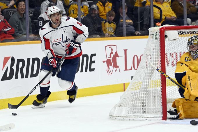 Alexander Ovechkin im Einsatz für die Washington Capitals in der NHL. Alexander Ovechkin NHL